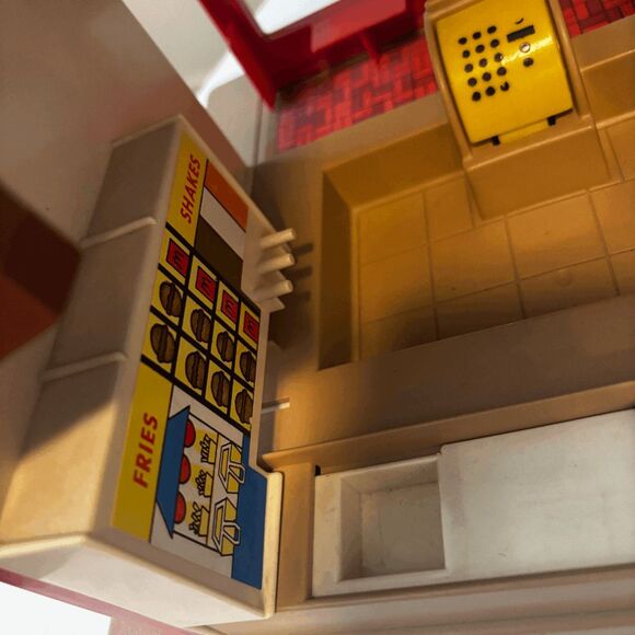 Vintage 1974 McDonalds Playskool Familiar Places Play Set Restaurant Trays Cars - Picture 11 of 13